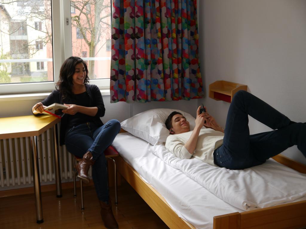 Hostel Frankfurt - Haus Der Jugend