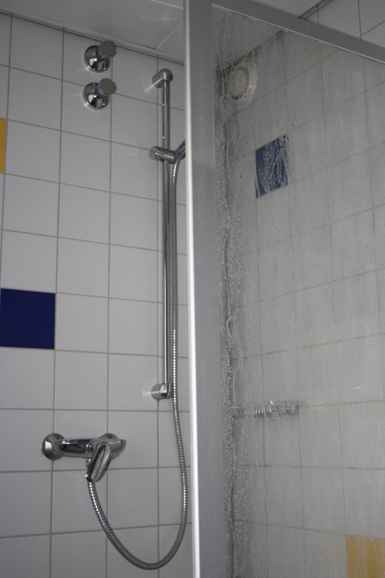 Hostel Frankfurt - Haus Der Jugend *