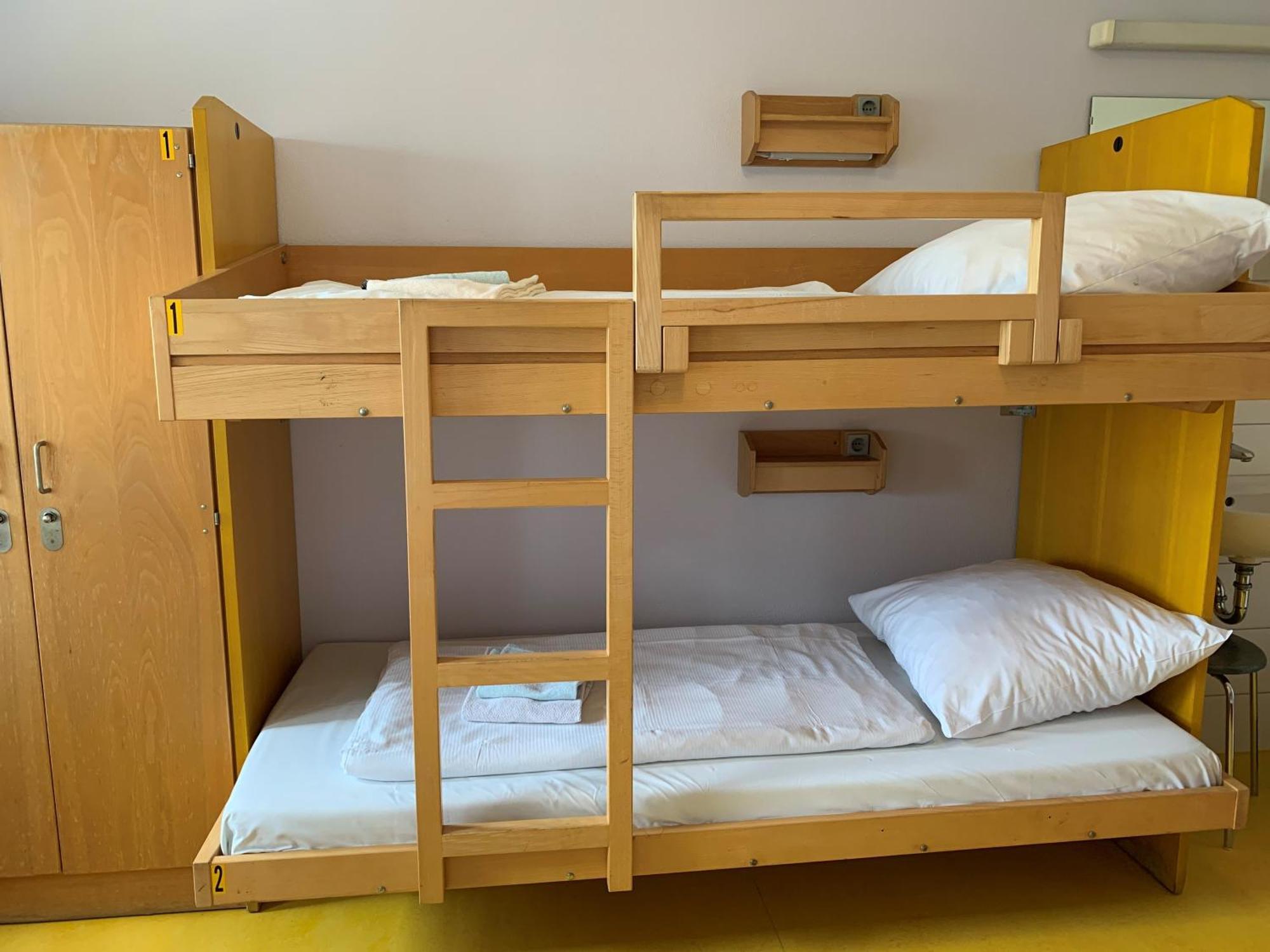 Hostel Frankfurt - Haus Der Jugend *