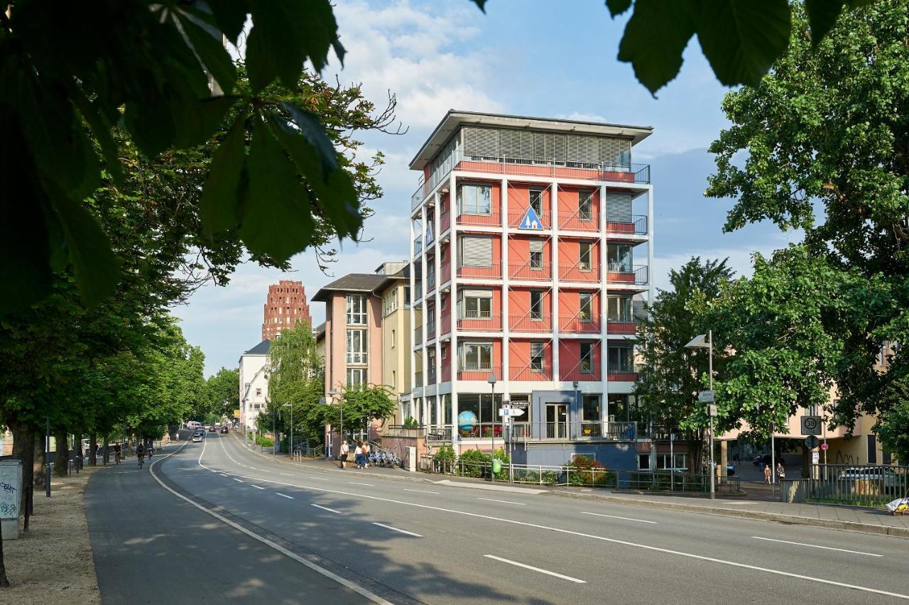 Hostel Frankfurt - Haus Der Jugend *
