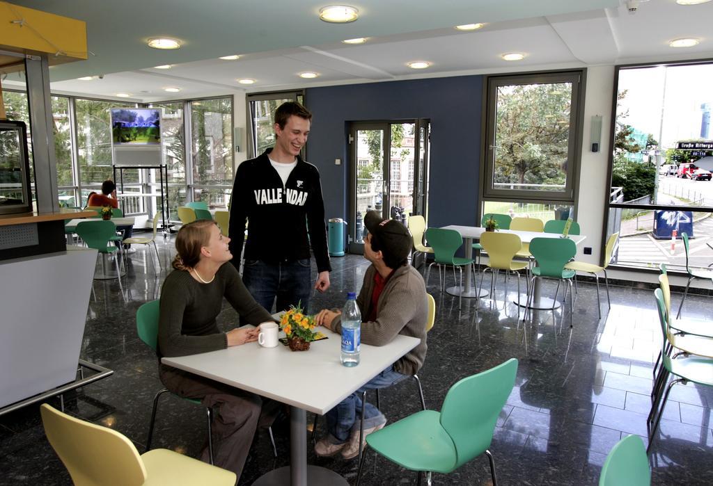 Hostel Frankfurt - Haus Der Jugend Frankfurt am Main